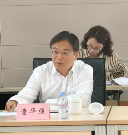 2025年4月28日 區(qū)委副書記、區(qū)長童華強一行蒞臨我司調(diào)研并指導(dǎo)工作(圖3) image.png